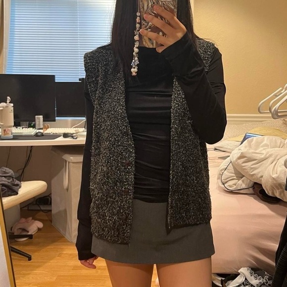 Stitches Charcoal and Black Knit Sweater - Picture 5 of 8